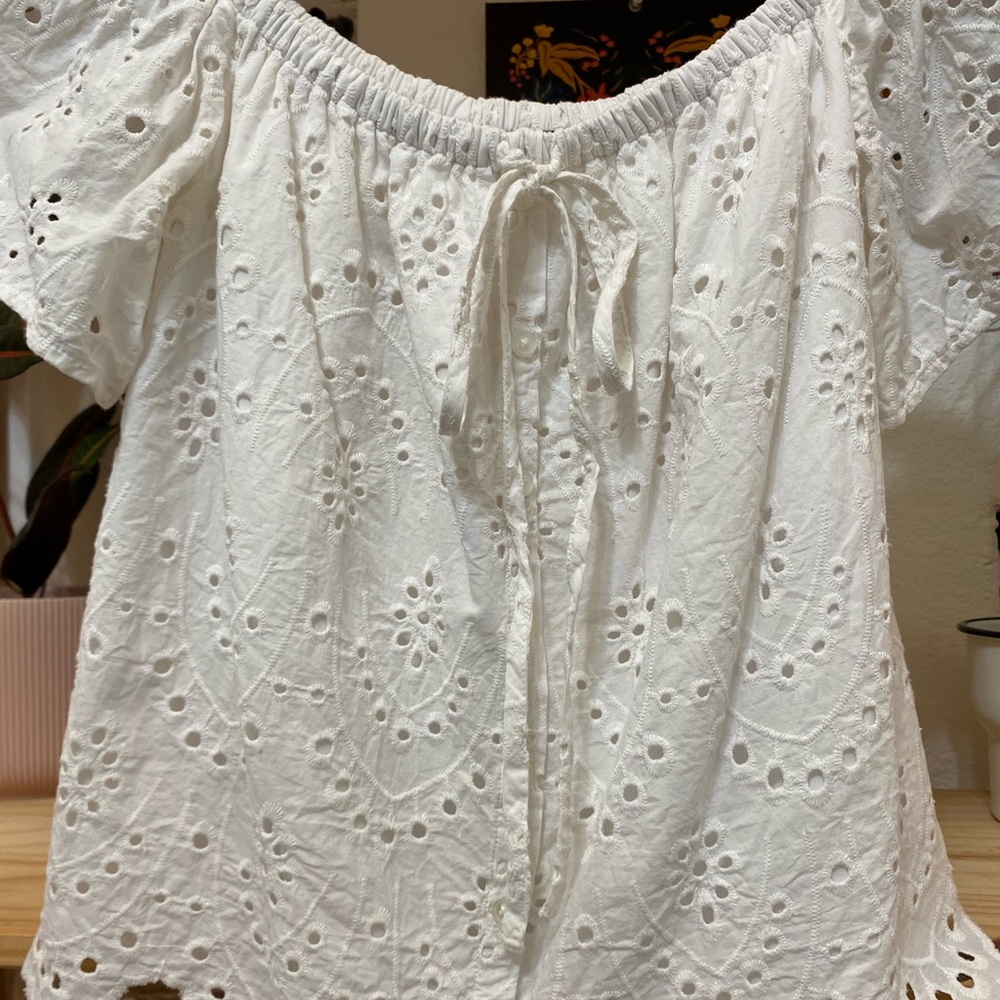 Lace Off Should Express Top- White - Picture 3 of 4